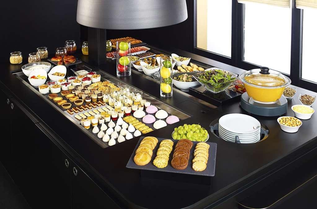 กีริยาด เซอด็อง Hotel ซีดาน ร้านอาหาร รูปภาพ